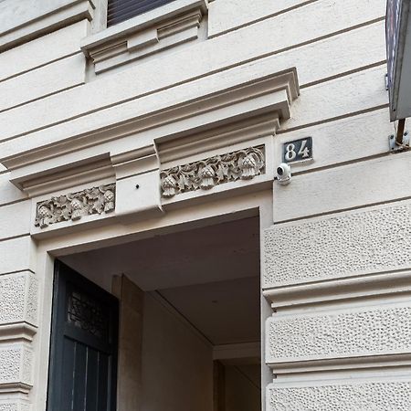 Luxury Apartment - Near Stazione Centrale 米兰 外观 照片