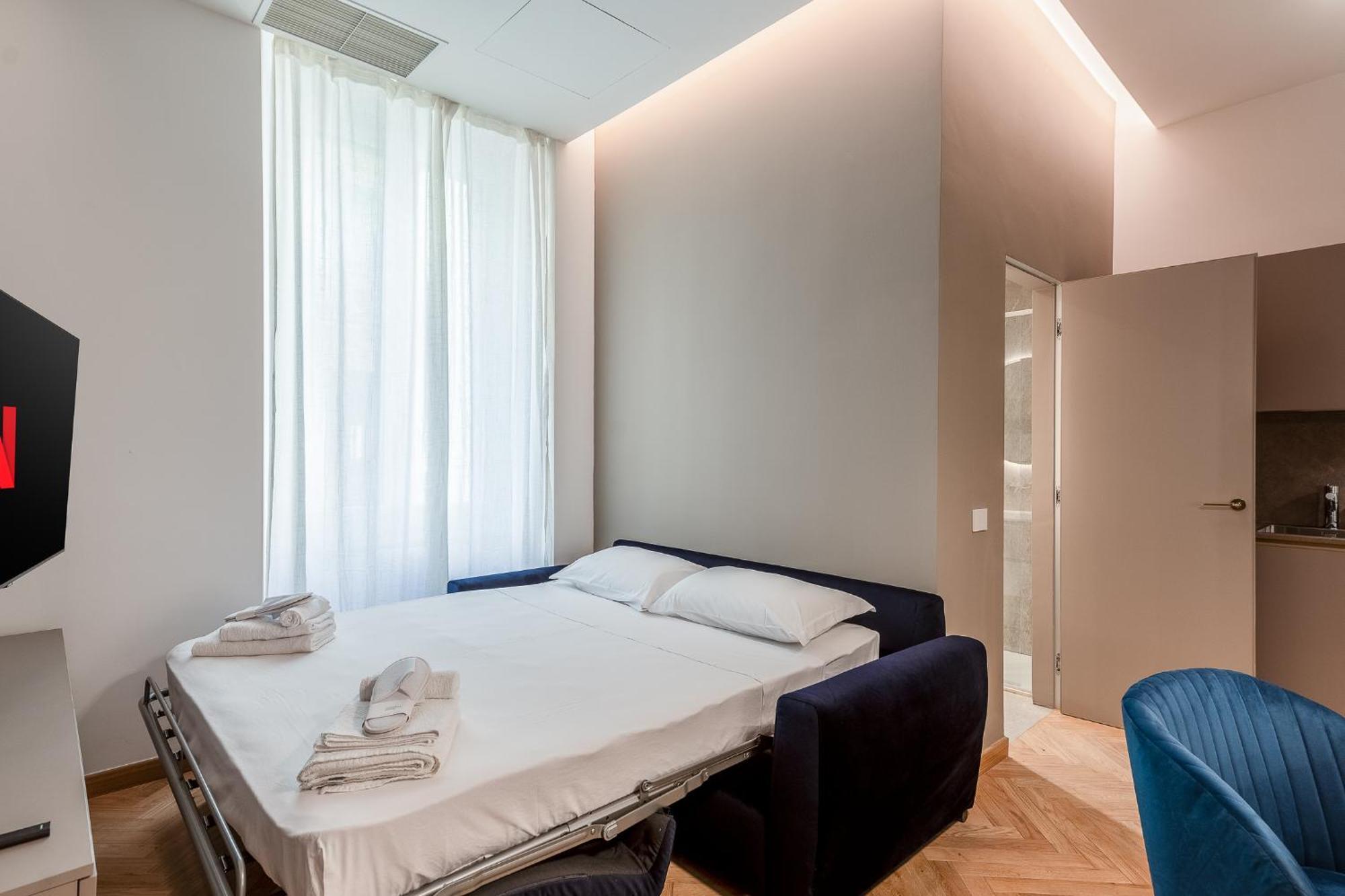 Luxury Apartment - Near Stazione Centrale 米兰 外观 照片