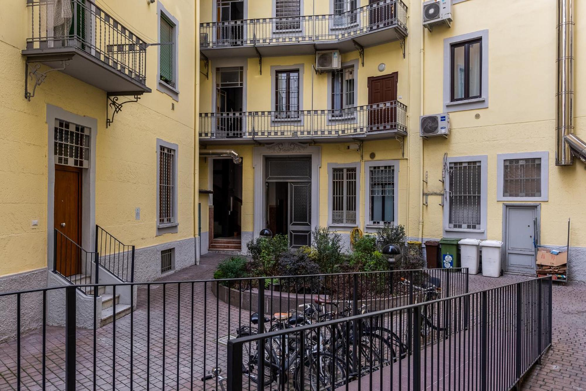Luxury Apartment - Near Stazione Centrale 米兰 外观 照片
